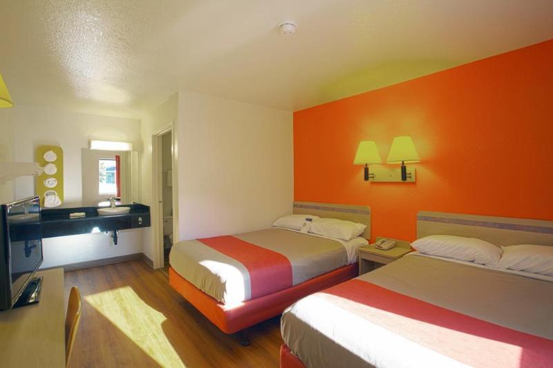 West Ashley Inn Чарльстон Экстерьер фото